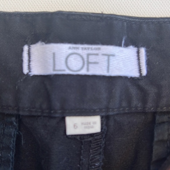 Ann Taylor LOFT size 6 black shorts - Picture 4 of 6